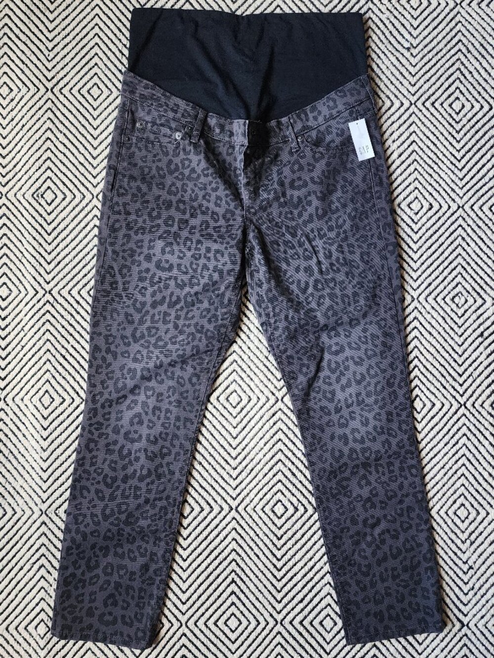 NWT Size 30 | 10R Gap Maternity Jeans - Vintage Slim - Black/Gray Leopard Print